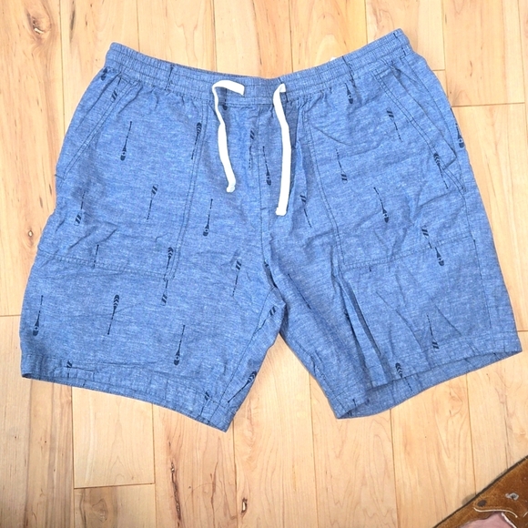 Men's Roots Shorts - Picture 1 of 4